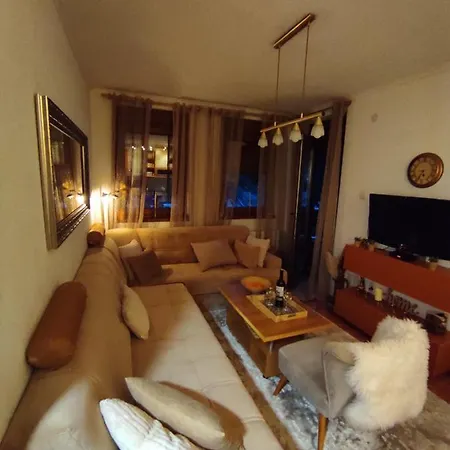 アパート Royal *